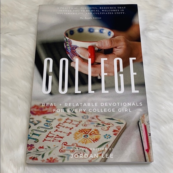 BRAND NEW: Real & Relatable Devotional -Jordan Lee - Picture 3 of 8